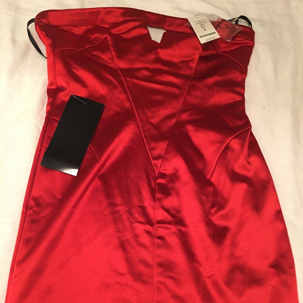 Bebe keyhole satin dress